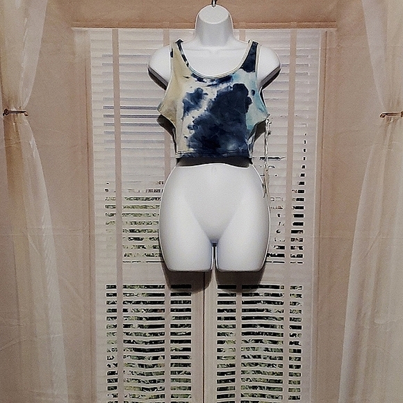 Roma Concept by Rosee tie dye top - Picture 6 of 6
